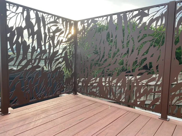 Gum Perf in Core Ten wrapping the corner of a deck.