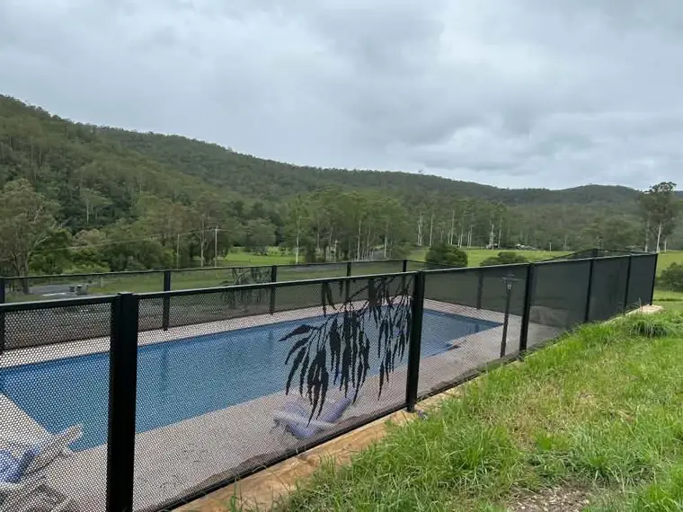 Elaine Muir’s pool, with the view kept open.